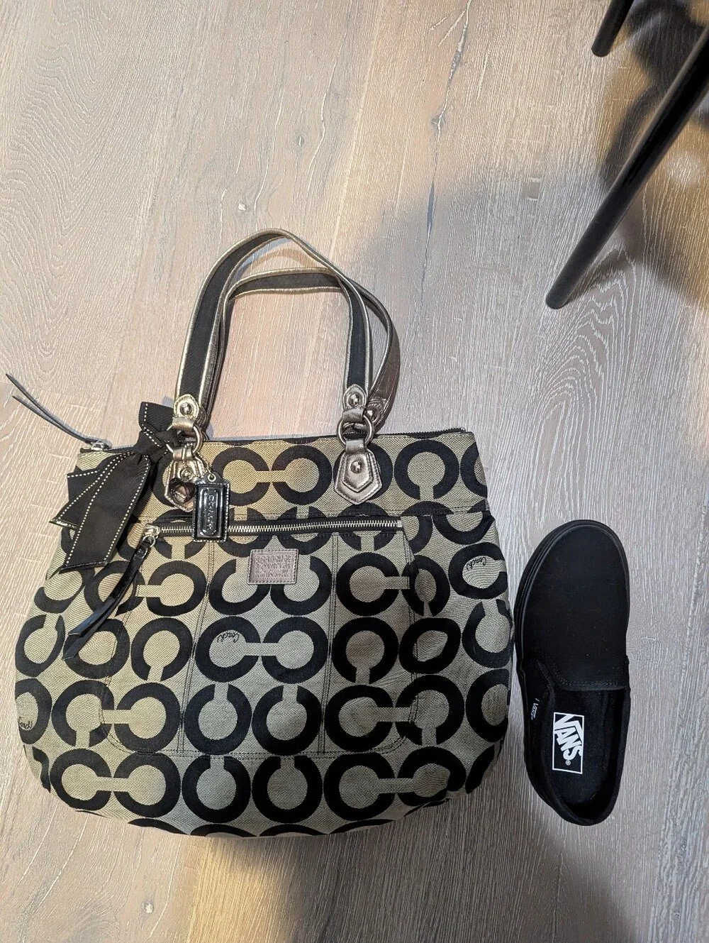 Y2K Coach Black & Gray Signature 'C' Tote with Ribbon Charm